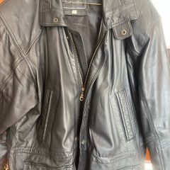 Vintage Men's black leather car coat/utility jacket.