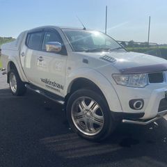 Mitsubishi l200