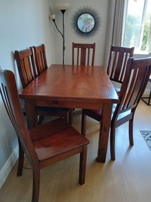 Dining Table and 6 Chairs