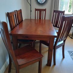 Dining Table and 6 Chairs