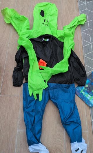 Alien Halloween costume