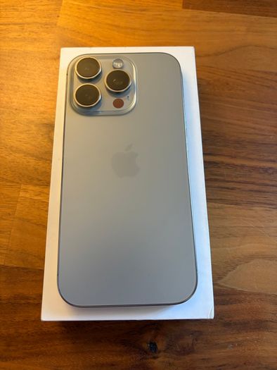 iPhone 16 Pro
