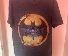 Men's dark grey Batman T-shirt size L / XL Perfect condition Postage included