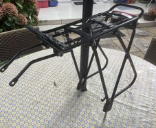 Rear bicycle rack