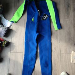 wetsuit