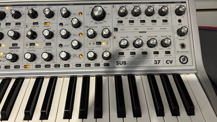 Moog Subsequent 37 CV limited edition