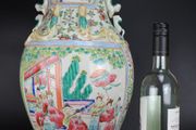 Chinese Antique Beautiful large Famille Rose baluster vase 19th Century