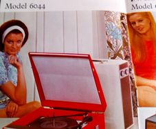 Ferguson - Pilot Ultra Sales Leaflet 1971.