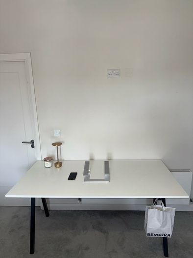 IKEA TROTEN Desk Excellent Condition