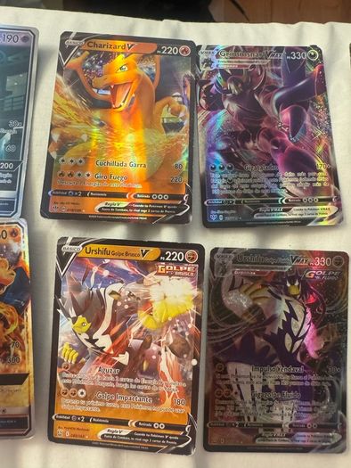 Pokemon Cards Bundle 200 Cards Spanish V, VMAX, GX & Full Art Styles