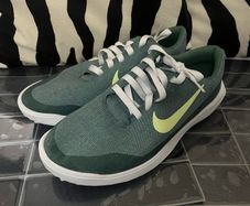 nike ladies golf shoes