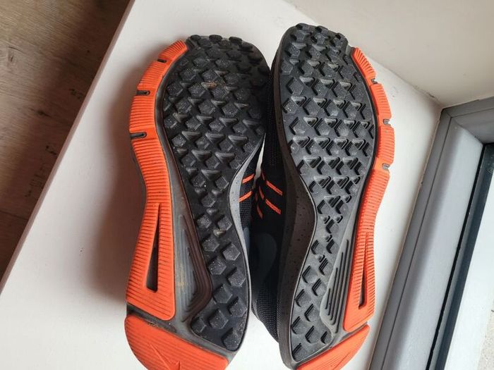 mens nike run swift trainers