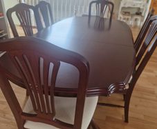 Rossmore solid Mahogany Dinning Table &  6 Chairs