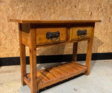 Heritage pine console table