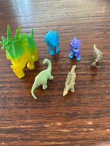 toys dinosaurs