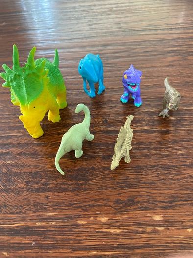 toys dinosaurs