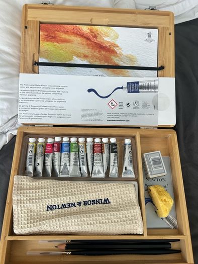 Windsor and Newton Wooden Box Tube Set