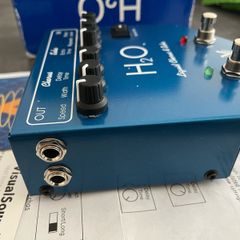 Visual Sound (Truetone) H2O Liquid Chorus and Echo.