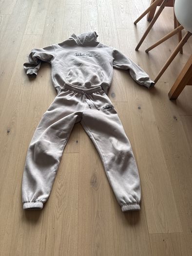 White fox tracksuit xs