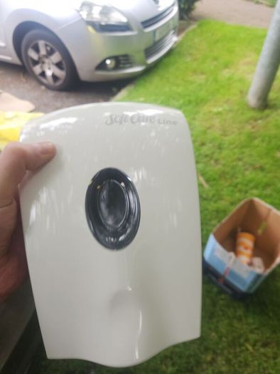 Hand soap dispenser