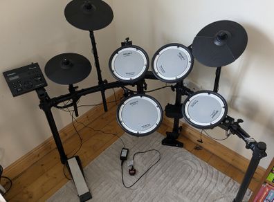 Roland TD-07DMK V-Drums Electronic Drum Kit - Excellent Condition