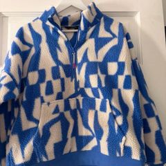 Dunnes Stores blue and white half zip up