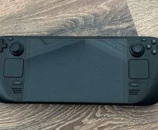 SteamDeck Oled, 512GB+256GB SD l, 2 cases