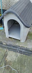 dog kennel