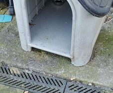 dog kennel