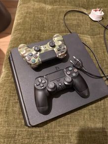 Playstation 4 slim 500GB with 2 controllers