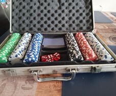 poker chips set