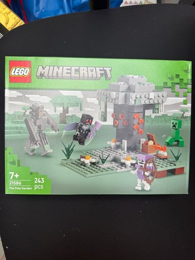 Brand New LEGO Minecraft The Pale Garden (21586) - Sealed Box