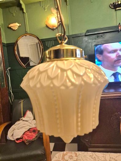 Original cream leaf design glass original 1920s Art Deco ceiling light
