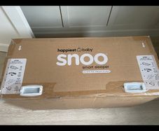 Snoo bassinet (BRAND NEW)