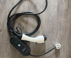 Nissan Leaf Charger