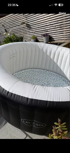Lay Z spa