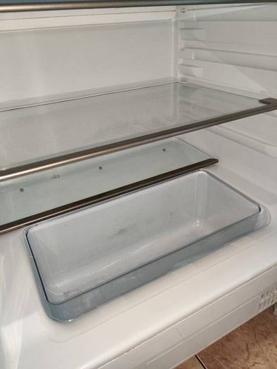 Kenwood Integrated Under Counter Large Fridge  131L  Fully Working
