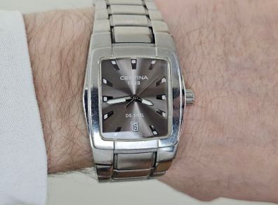 Vintage Swiss Made Certina DS Spel  Quartz Swiss Watch