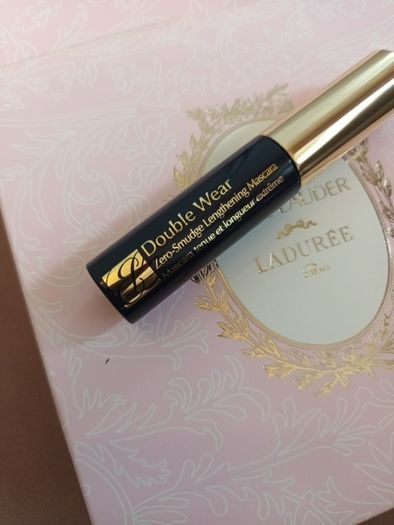 Estee lauder travel  Doublewear zero smudge lengthening mascara
