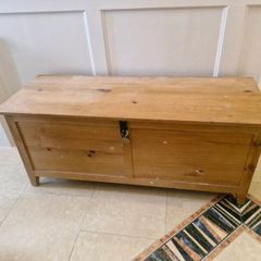 Blanket box