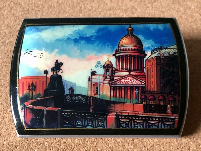 St Petersburg souvenir Magnifying compact mirror