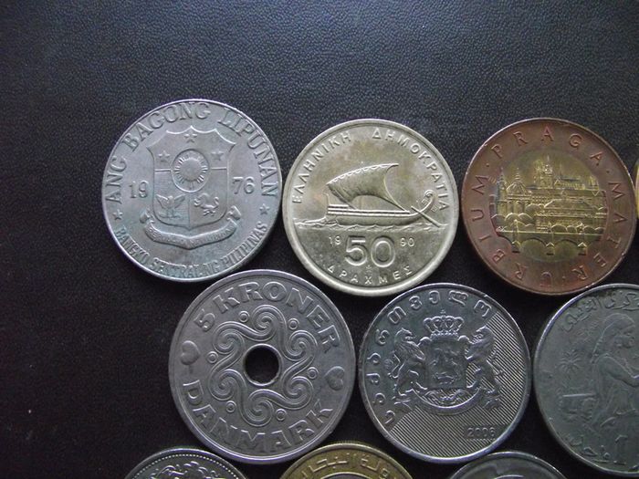 16 Old Coins From Worldwide (1967-2009)