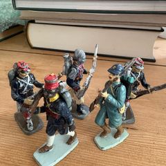 Antique Lead Soldiers group of five CHB HACHETTE