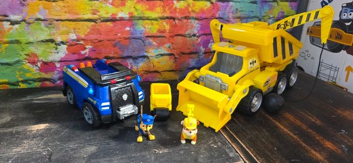 Paw Patrol - Chase's larger cruiser and Rubble's very large demolition truck