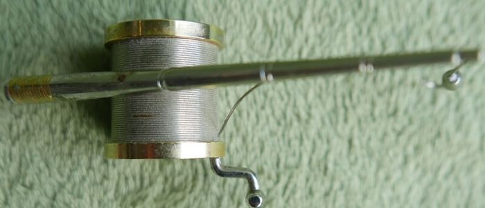 Vintage Fishing Rod & Reel Collectible Mini-Clock ,fresh battery, works fine