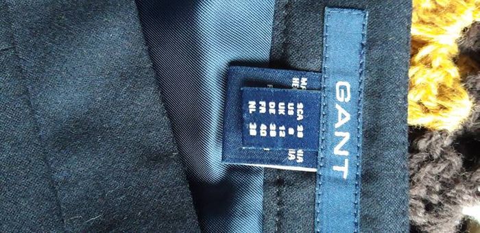 Gant High Quality Navy Wool Skirt with pockets Size 12