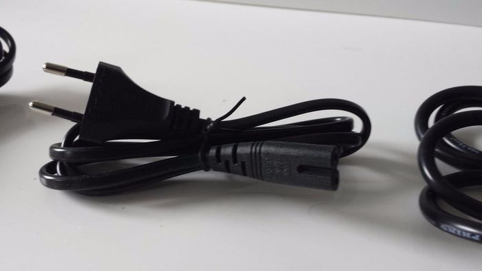 power cables leads