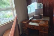 dressing table