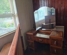 dressing table