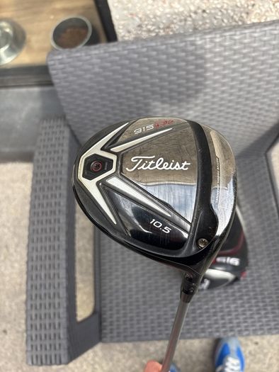 Titleist 915 D2 driver